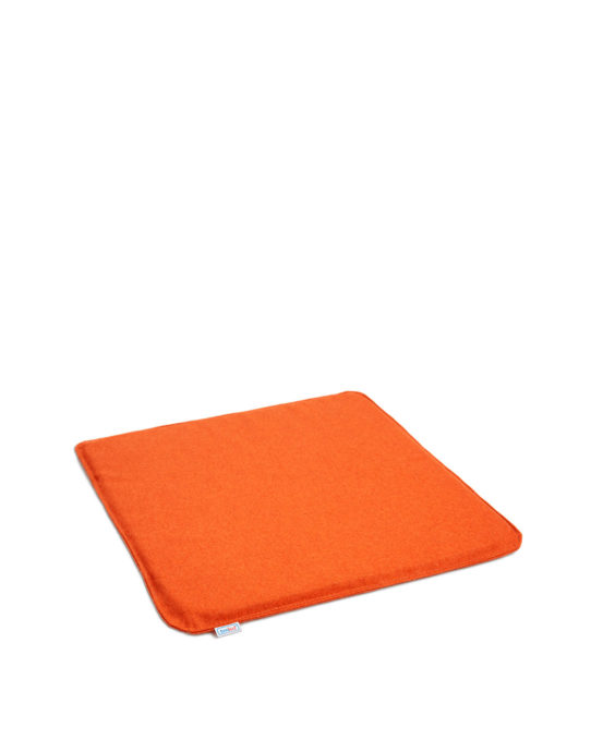 Novosan, Timkid, Extra sittkudde för SILA-seriens barnmöbler. Produktnummer: SILA I. Färg: orange.