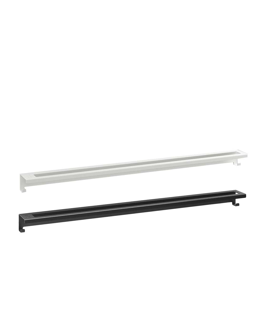 Novosan CLIA pyyheteline 800 mm, mattavalkoinen ja mattamusta. Tuotekoodit: G514-0001, G514-0002.